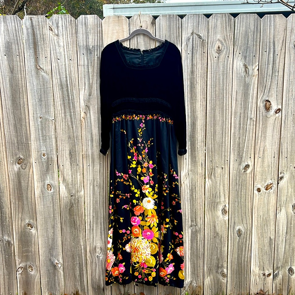 🌻🌻🌻 FUTURA COUTURE OF NEW YORK VINTAGE DRESS MINT CONDITION 🌻🌻🌻